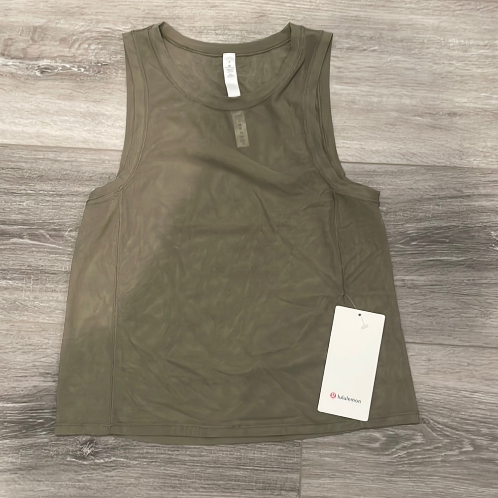Lululemon tank